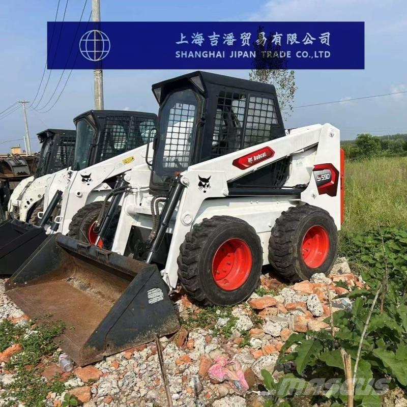 Bobcat S 590 Smykem řízené nakladače