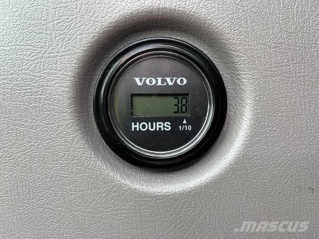 Volvo ECR 88 D PRO Midi rýpadla 7t - 12t