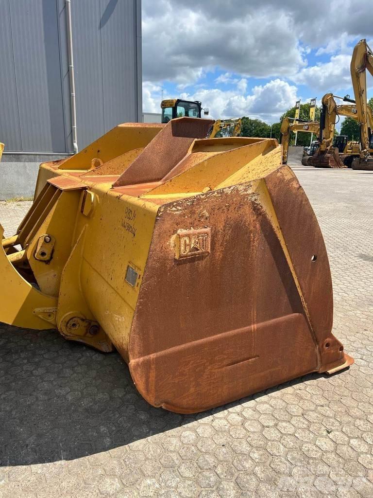 CAT 980M Kolové nakladače