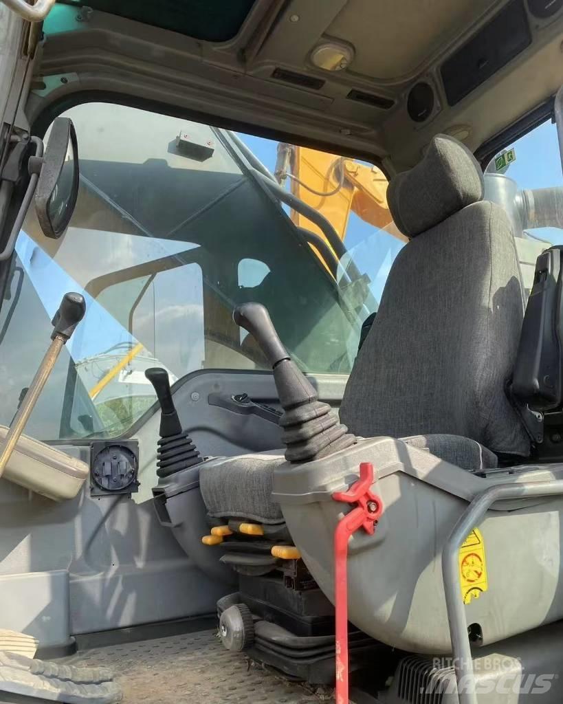 Volvo EC 460 Pásová rýpadla