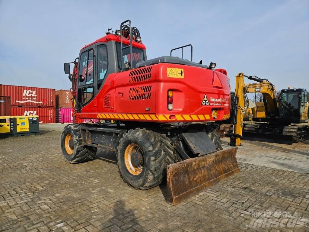 Doosan DX 140 W-3 Kolová rýpadla