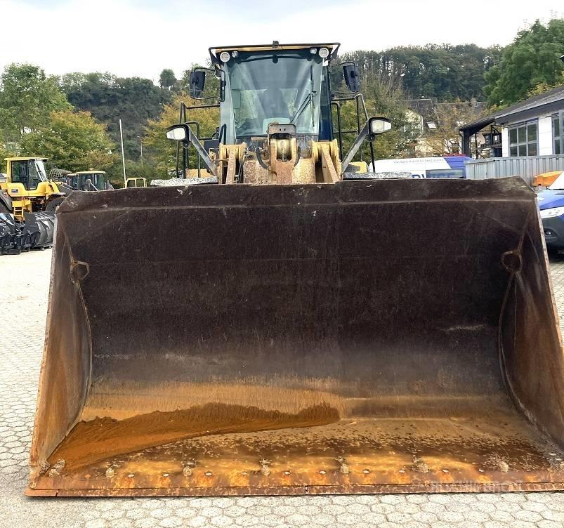 CAT 972 M Kolové nakladače