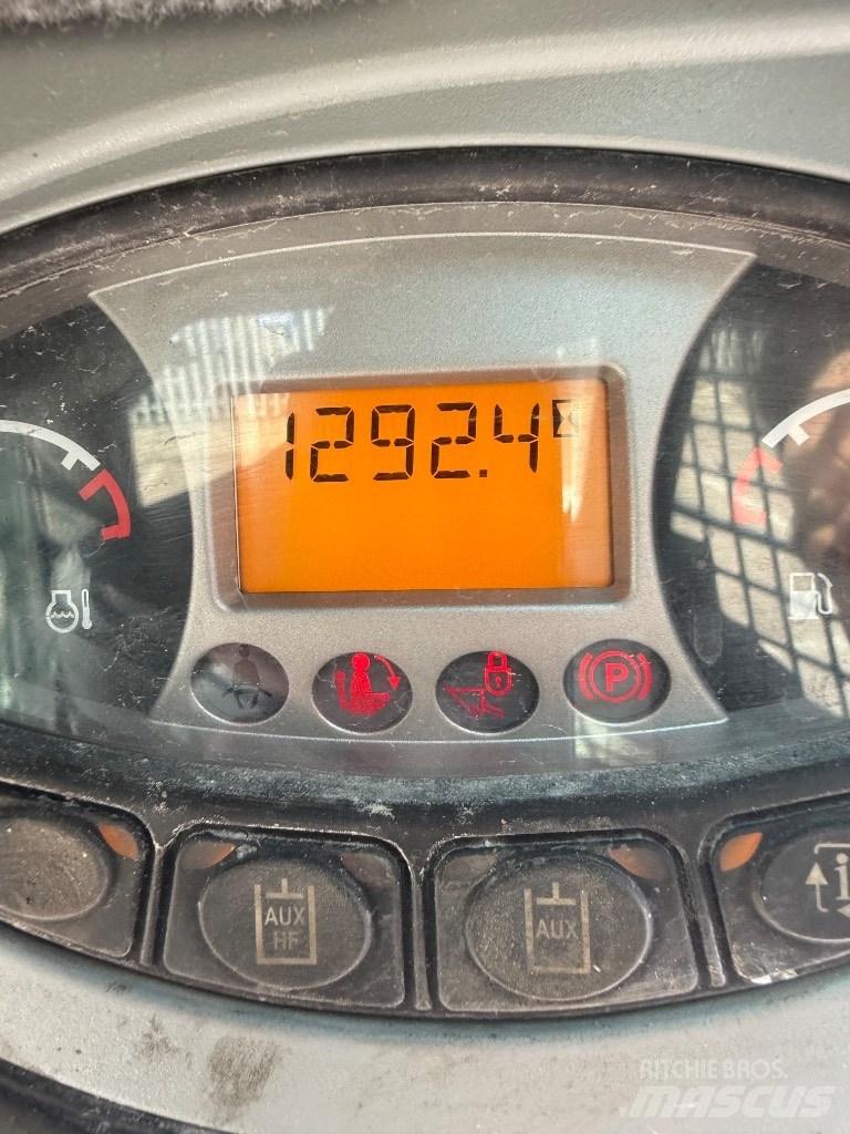 Bobcat S 100 Smykem řízené nakladače