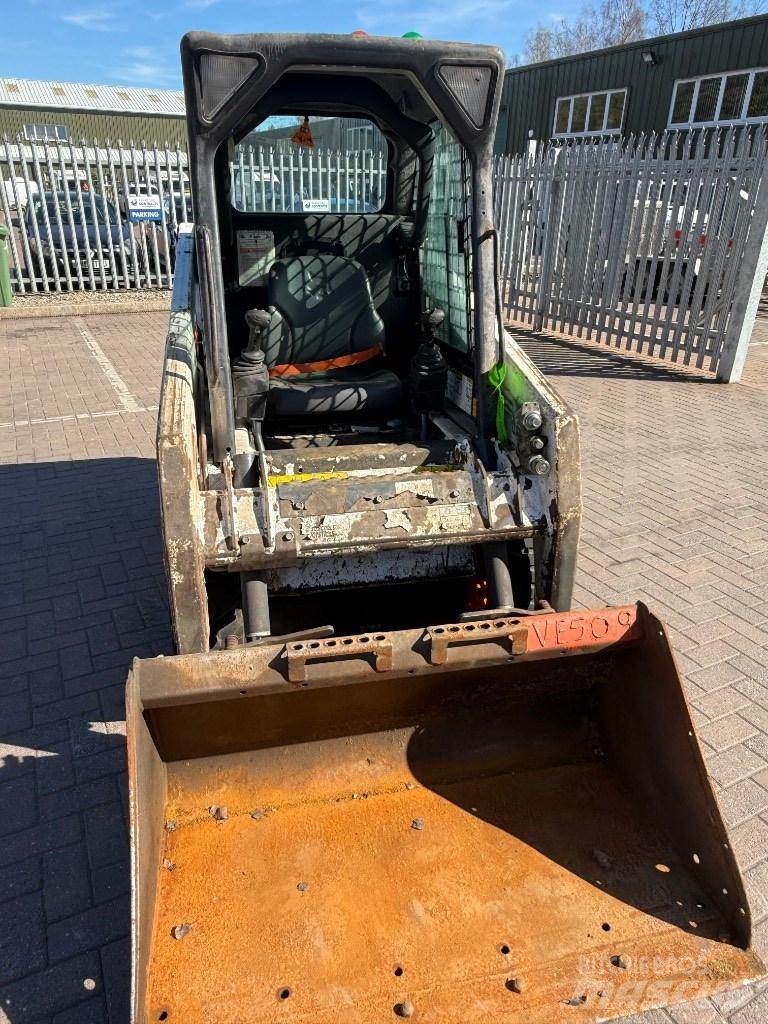 Bobcat S 100 Smykem řízené nakladače