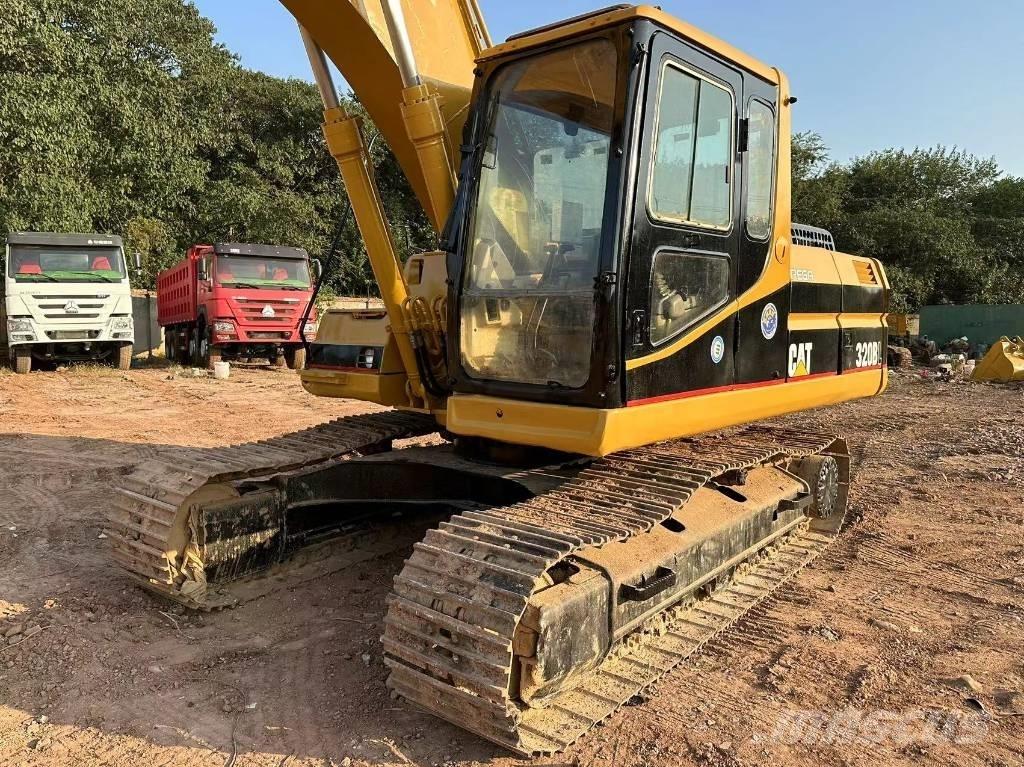 CAT 320 B Pásová rýpadla