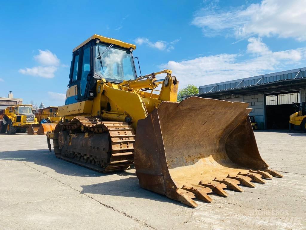 CAT 963 C Pásové nakladače