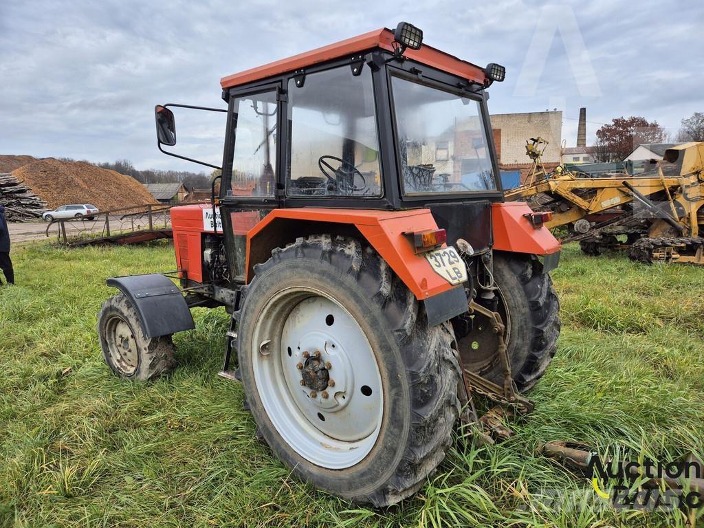 MTZ Belarus MTZ 82 Traktory