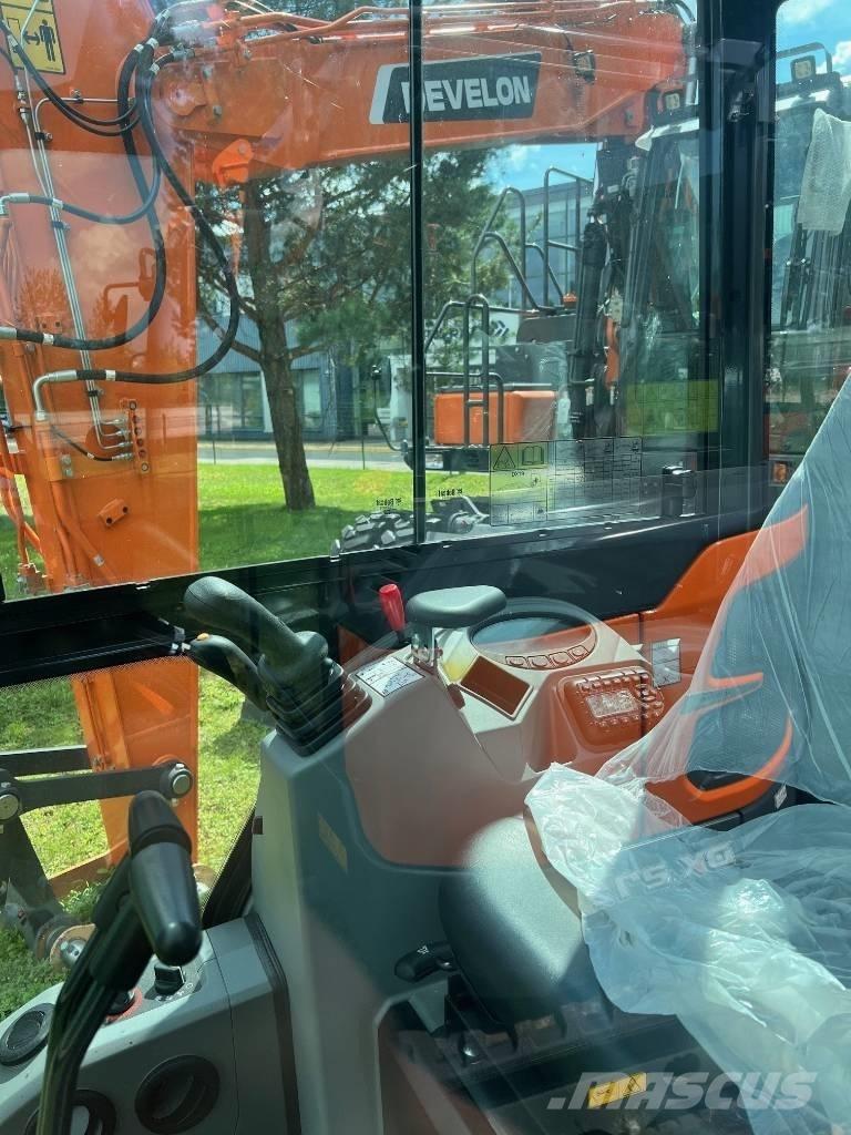 Doosan DX 19 Pásová rýpadla