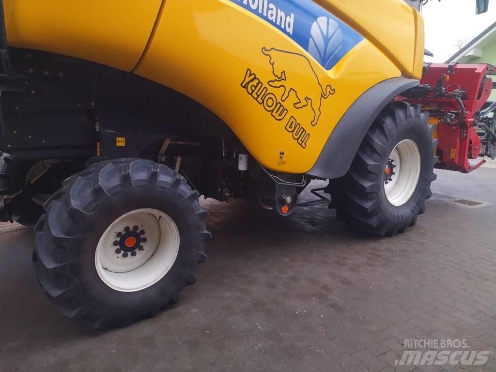 New Holland CX 8040 Sklízecí mlátičky