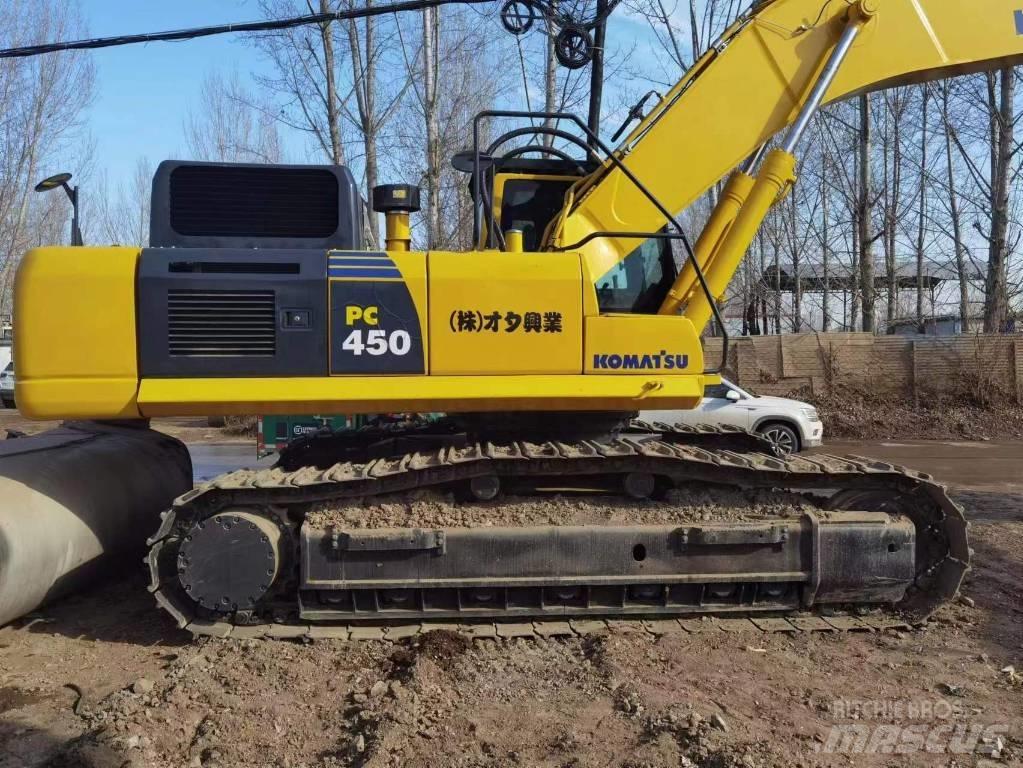 Komatsu PC 450-8 Pásová rýpadla