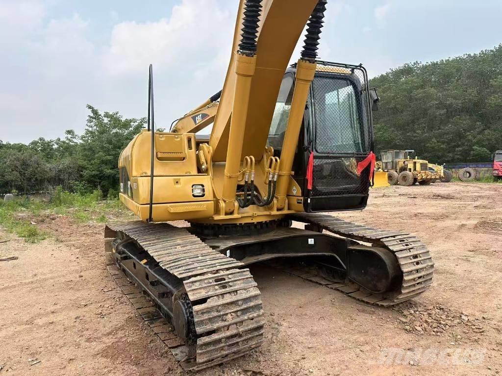 CAT 325 CL Pásová rýpadla