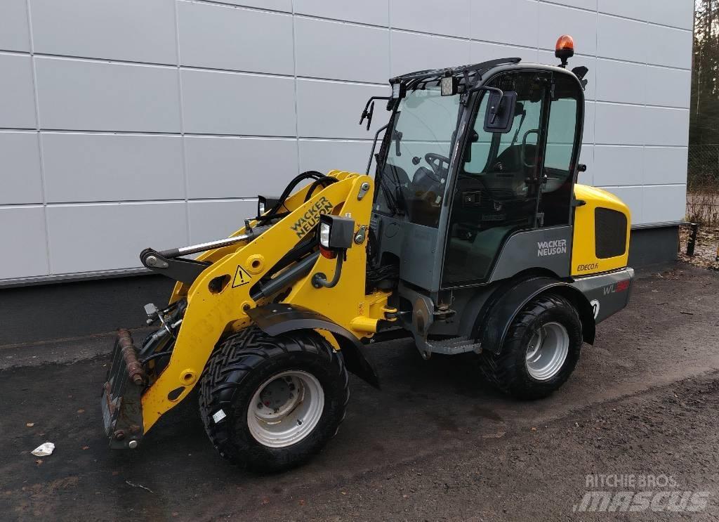 Wacker Neuson WL 32 Kolové nakladače