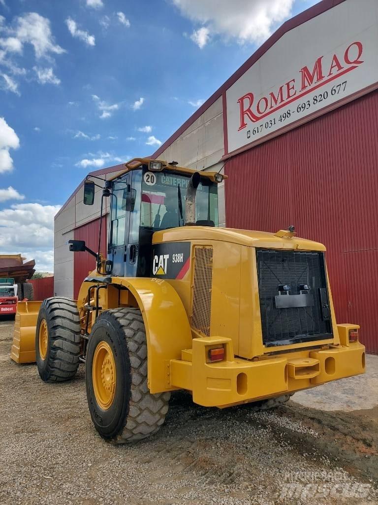 CAT 938 H Kolové nakladače