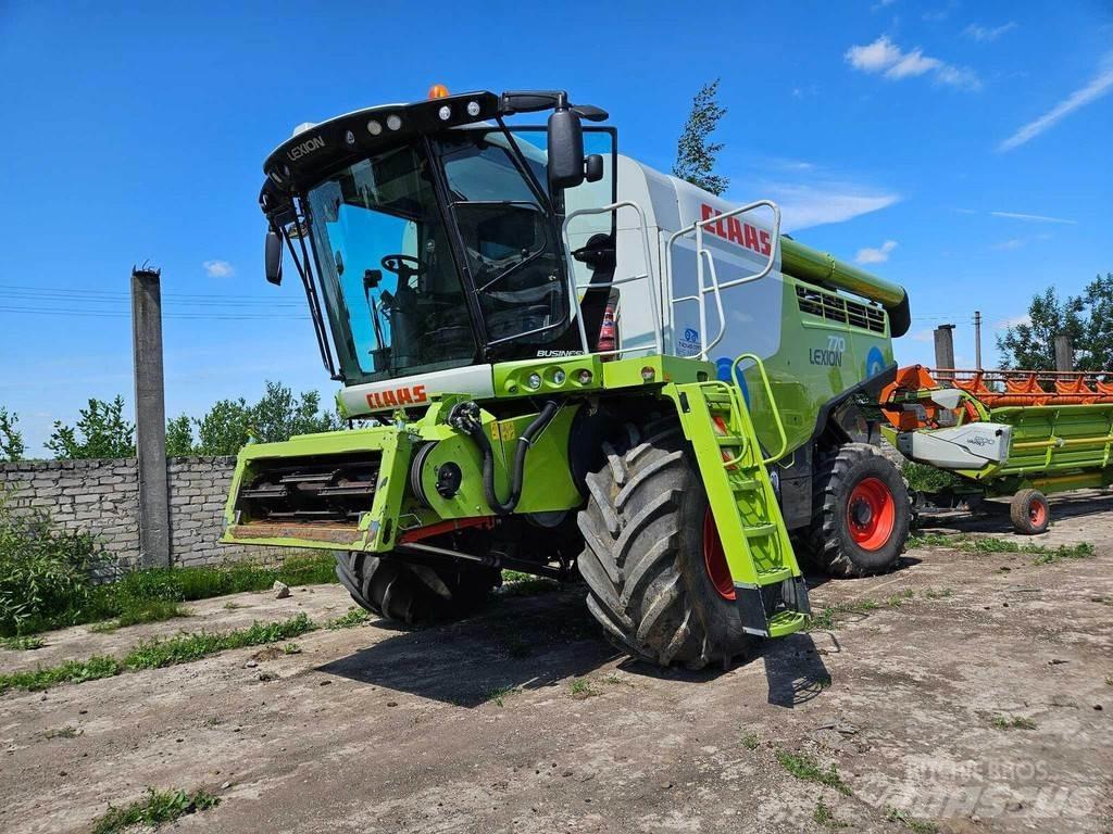 CLAAS Lexion 770 Sklízecí mlátičky