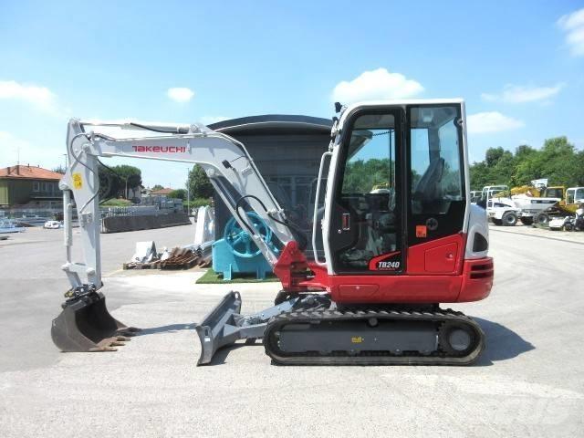 Takeuchi TB 240 Mini rýpadla < 7t