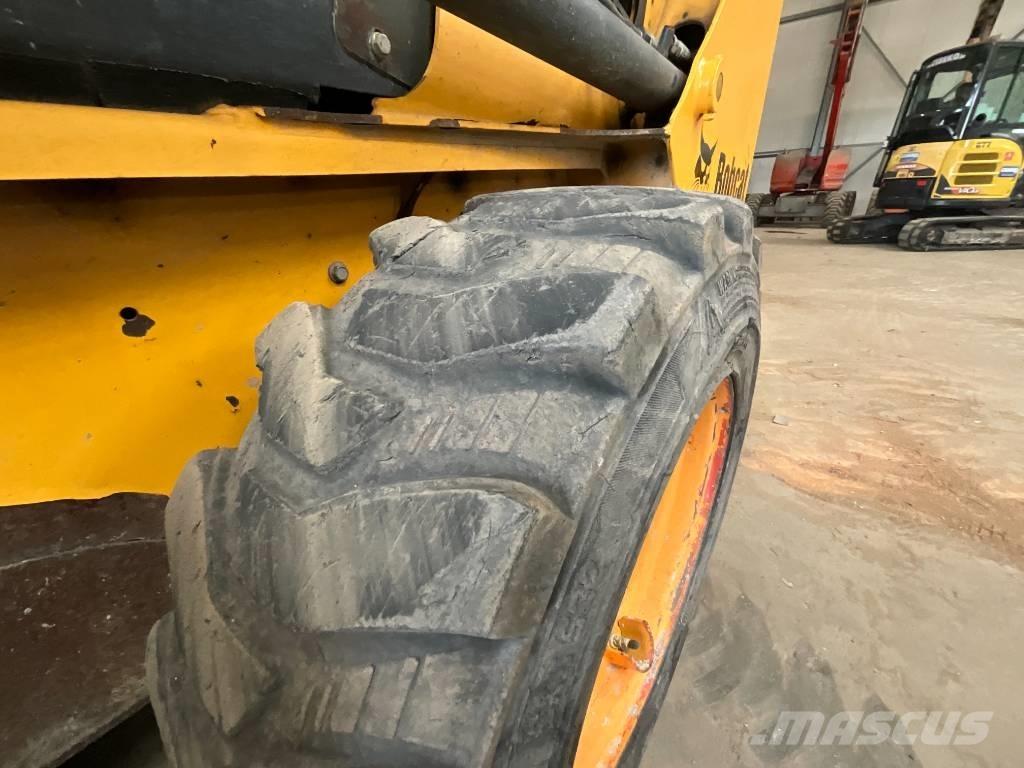 Bobcat S 450 Smykem řízené nakladače