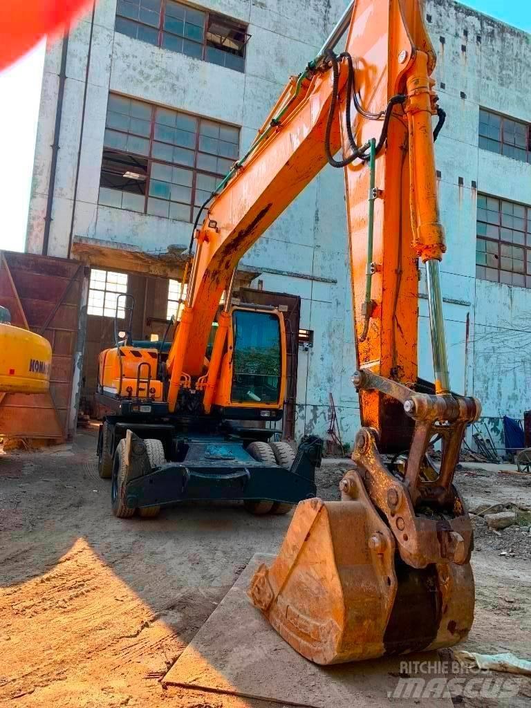 Hyundai R210W-9T Pásová rýpadla