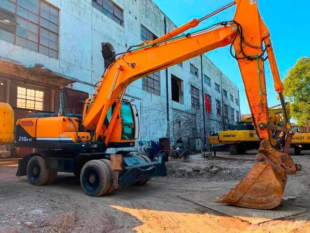 Hyundai R210W-9T Pásová rýpadla