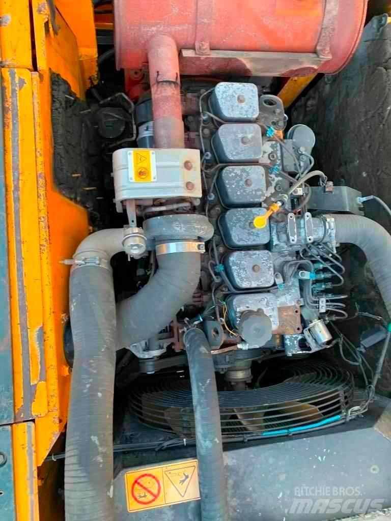 Hyundai R210W-9T Pásová rýpadla
