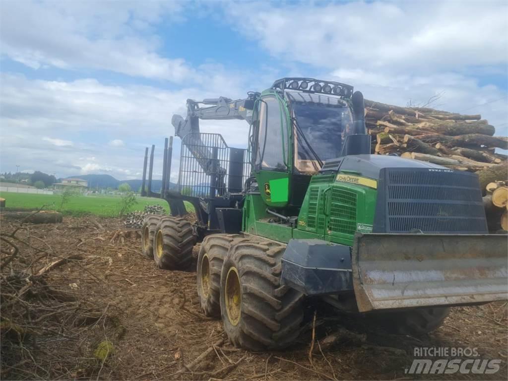John Deere 1110 G Vyvážecí traktory