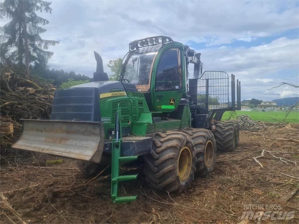 John Deere 1110 G Vyvážecí traktory