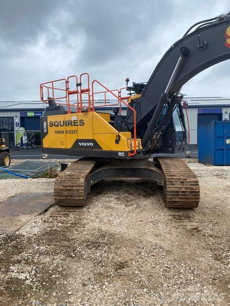 Volvo EC250 E L Pásová rýpadla