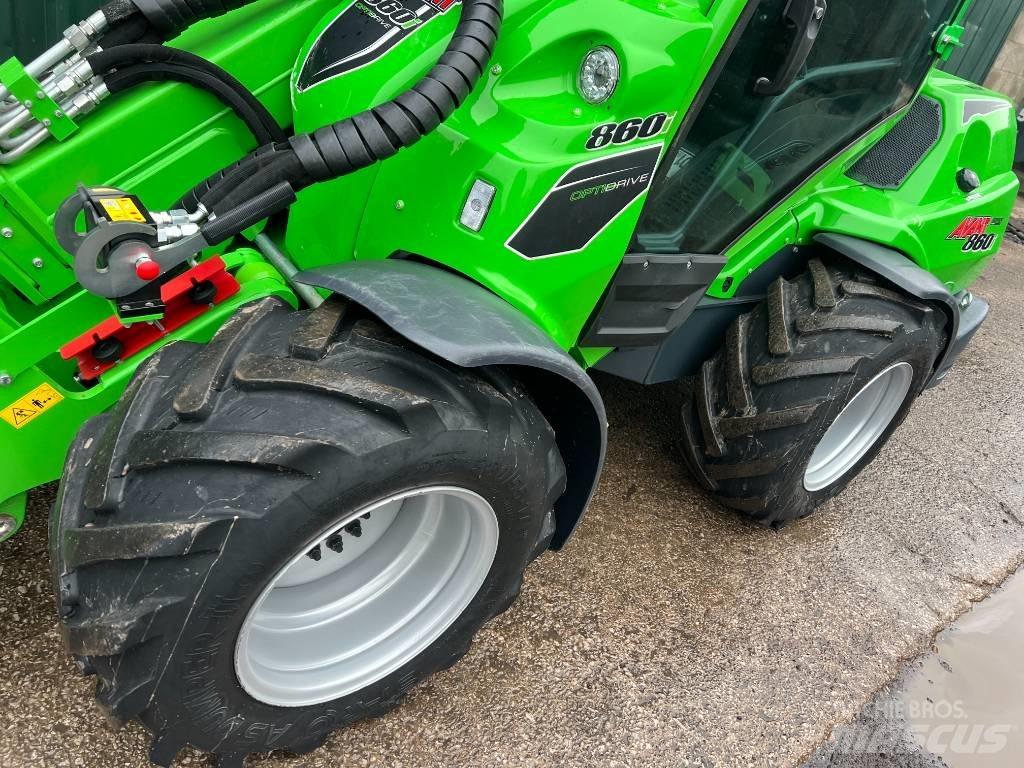 Avant 860 i Kolové nakladače