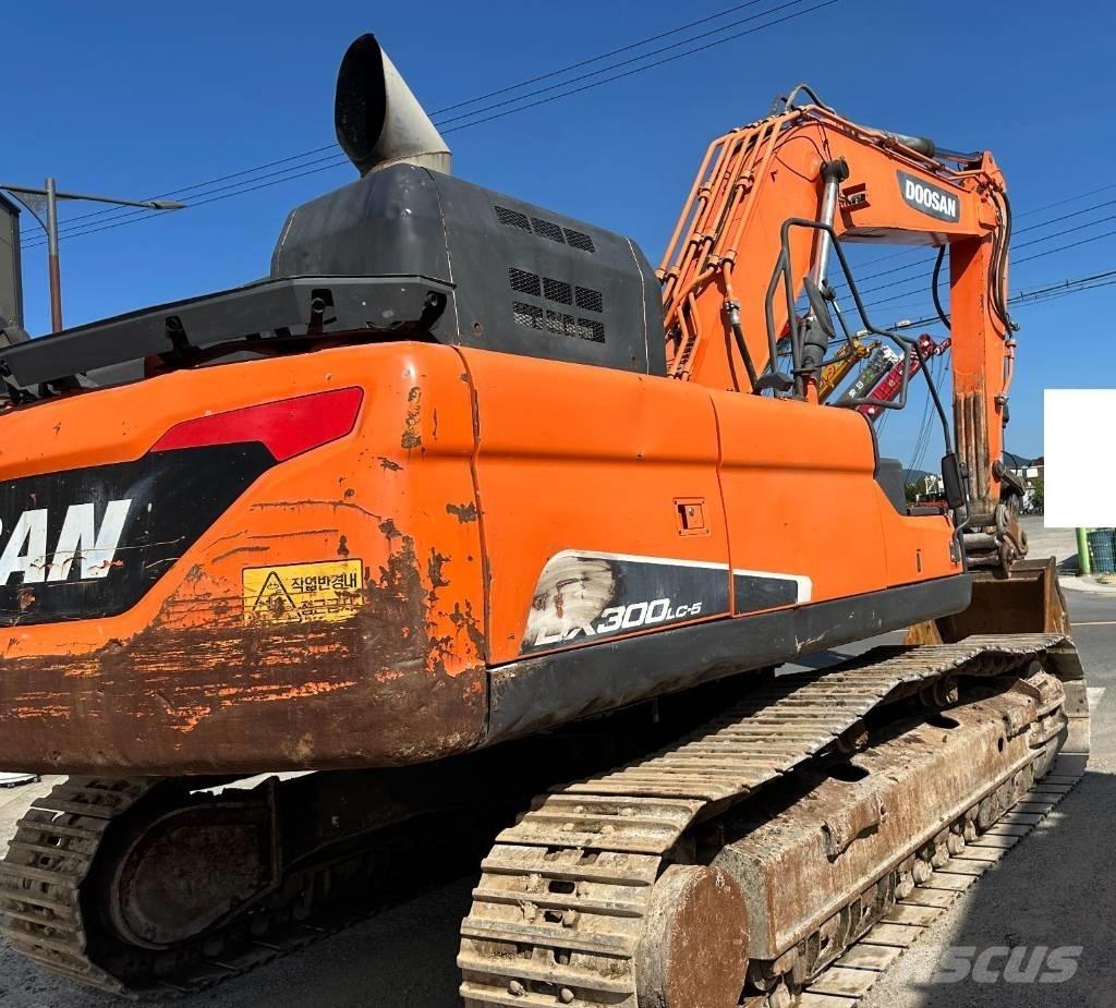 Doosan DX 300 LC-3 Pásová rýpadla