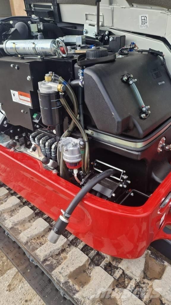 Takeuchi TB 350 R Midi rýpadla 7t - 12t