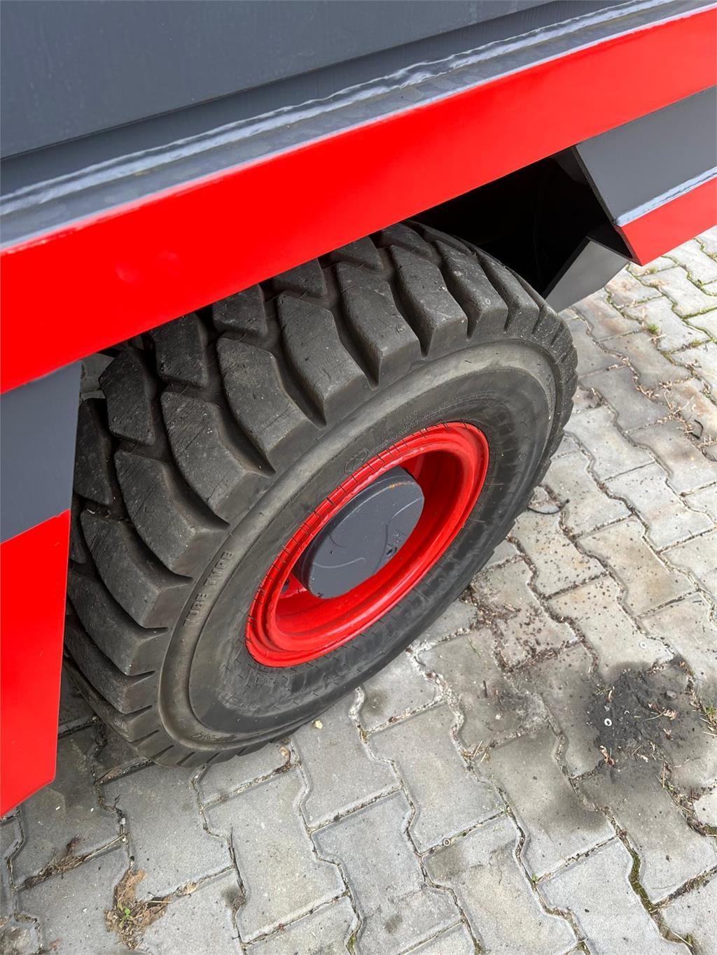 Linde S50D Vysokozdvižný vozík s bočním ložením