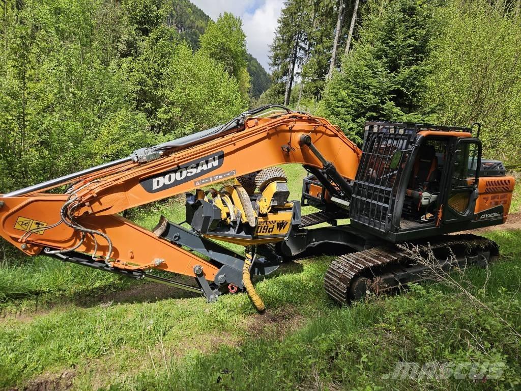Doosan DX 235 NLC - 5 Jeřáby/Nakladače