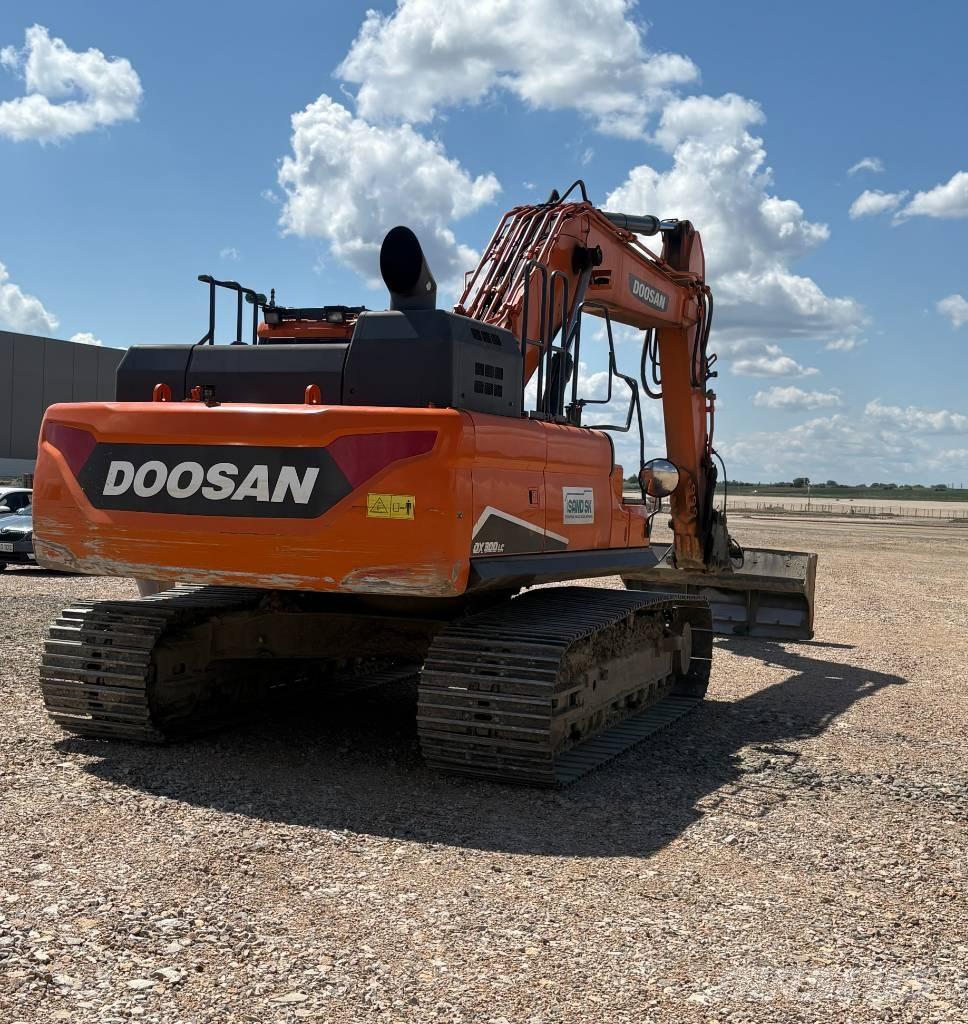 Doosan DX 300 LC-5 Pásová rýpadla