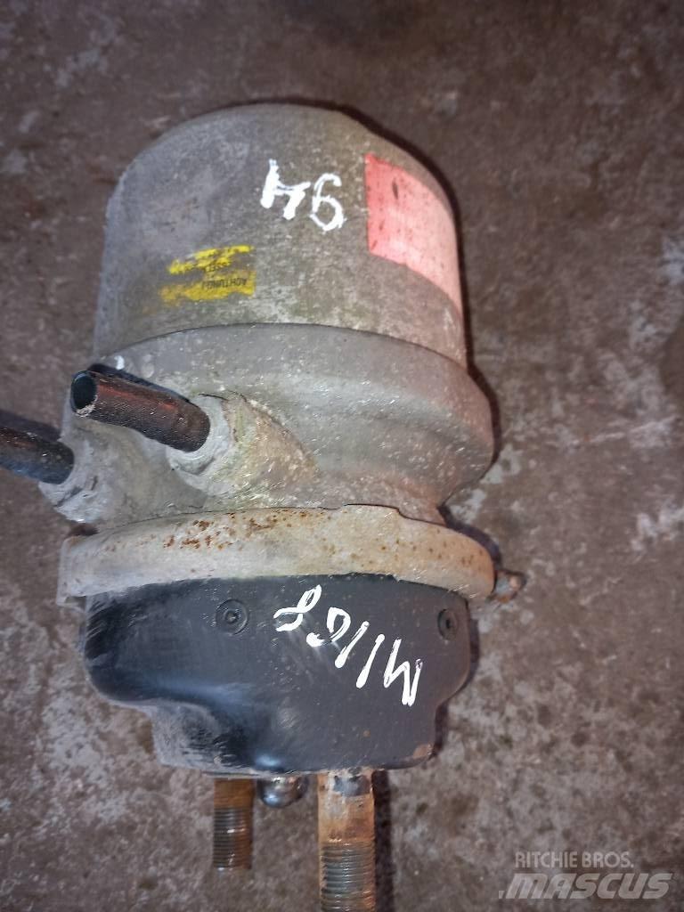MAN TGS  81504109868 Brzdy