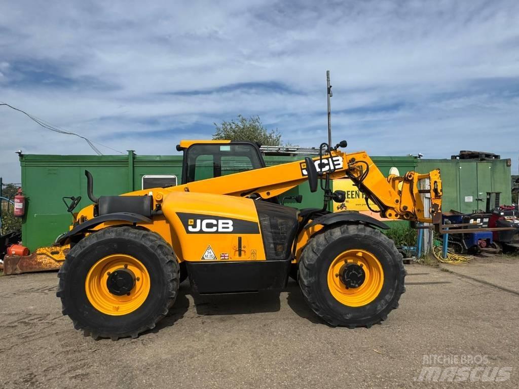 JCB 526-56 Agri Teleskopické nakladače pro zemědělství