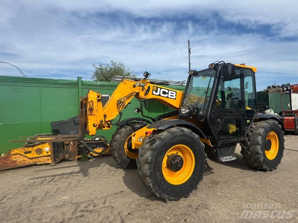 JCB 526-56 Agri Teleskopické nakladače pro zemědělství