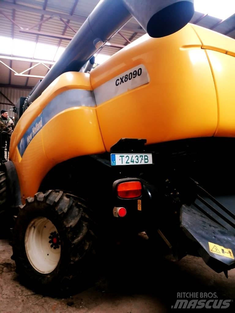New Holland CX 8090 Sklízecí mlátičky