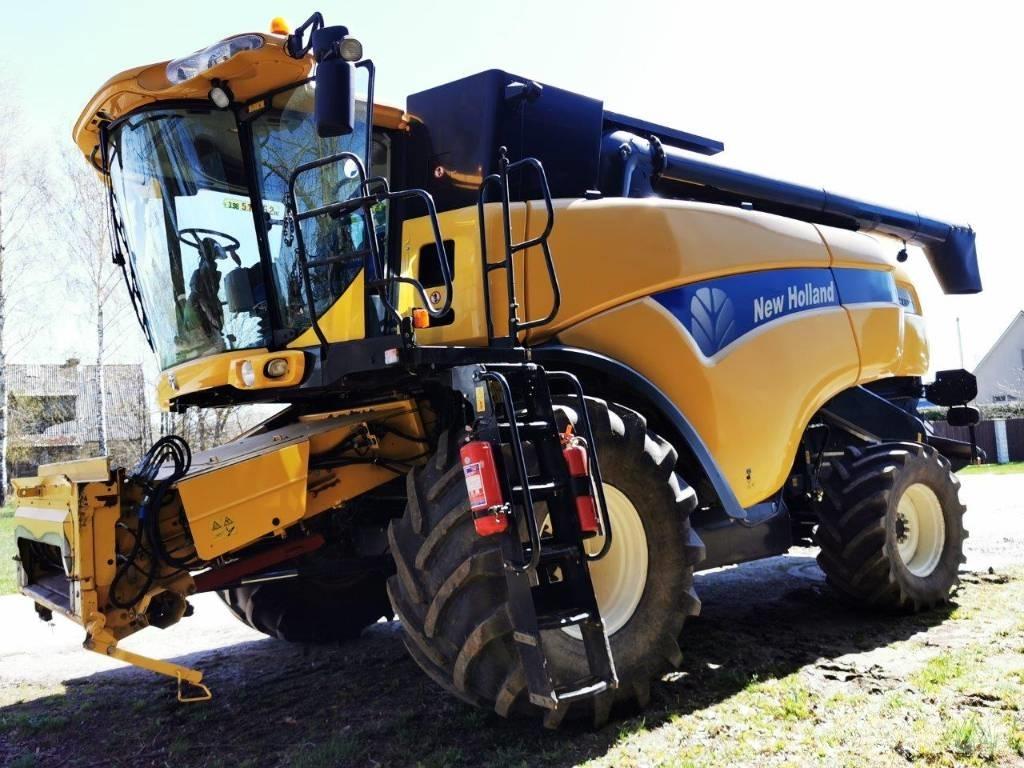 New Holland CX 8090 Sklízecí mlátičky