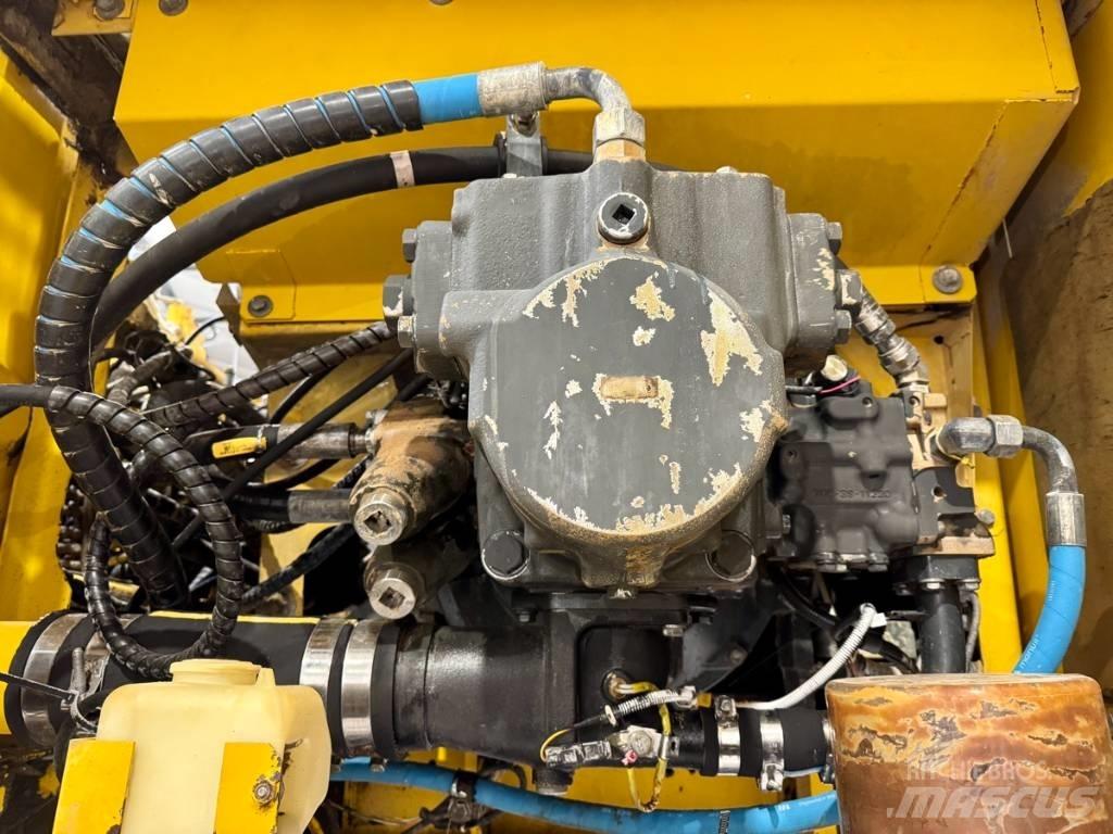 Komatsu PC 490 LC-10 Pásová rýpadla