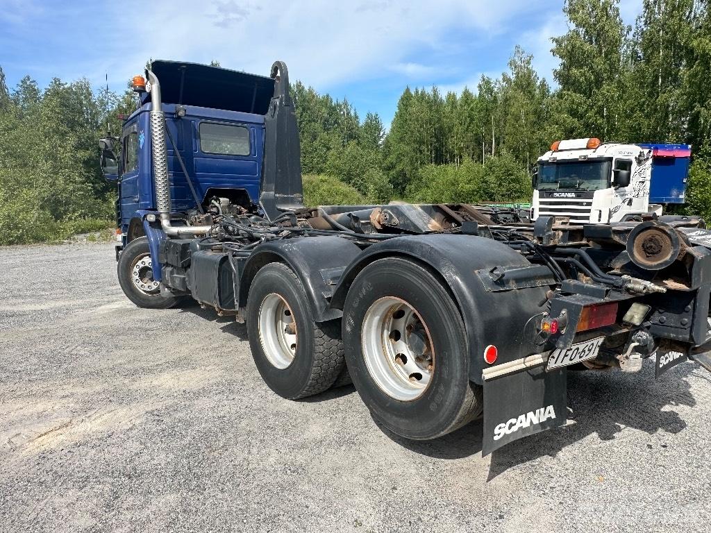 Scania 113 Hákový nosič kontejnerů