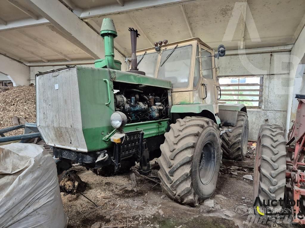 XTZ T-150K Traktory