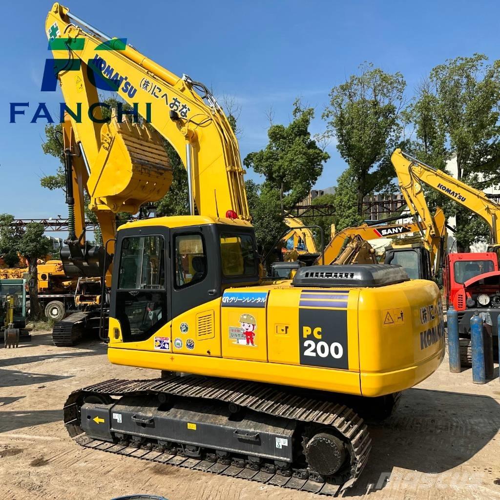 Komatsu PC 200-8 Pásová rýpadla