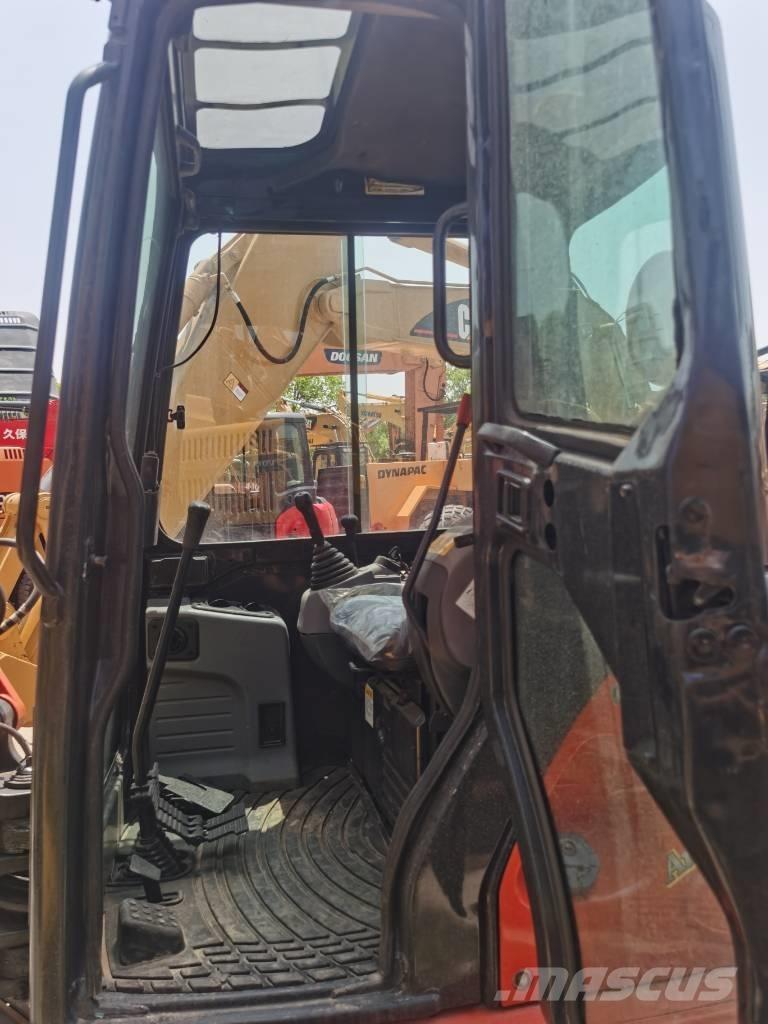 Kubota KX 155 Pásová rýpadla