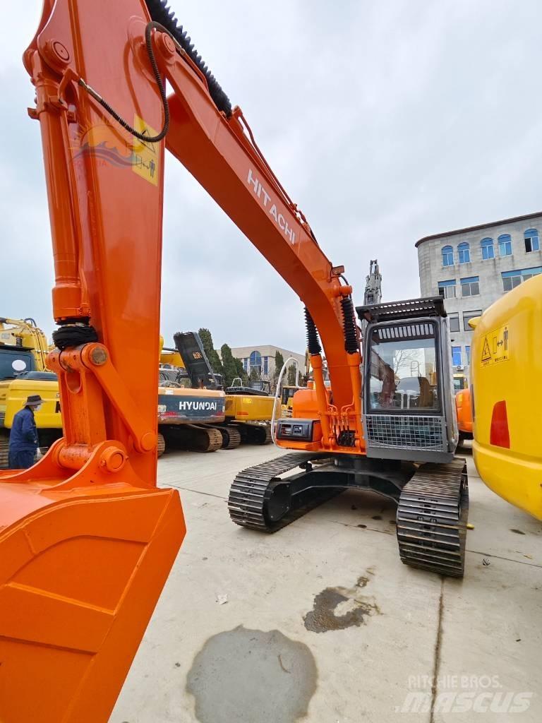 Hitachi EX 120 Pásová rýpadla