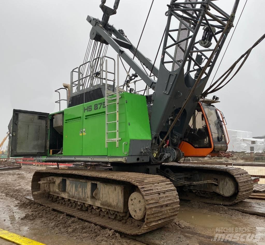 Liebherr HS 875 HD Pásové jeřáby