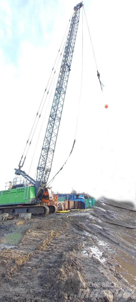 Liebherr HS 875 HD Pásové jeřáby