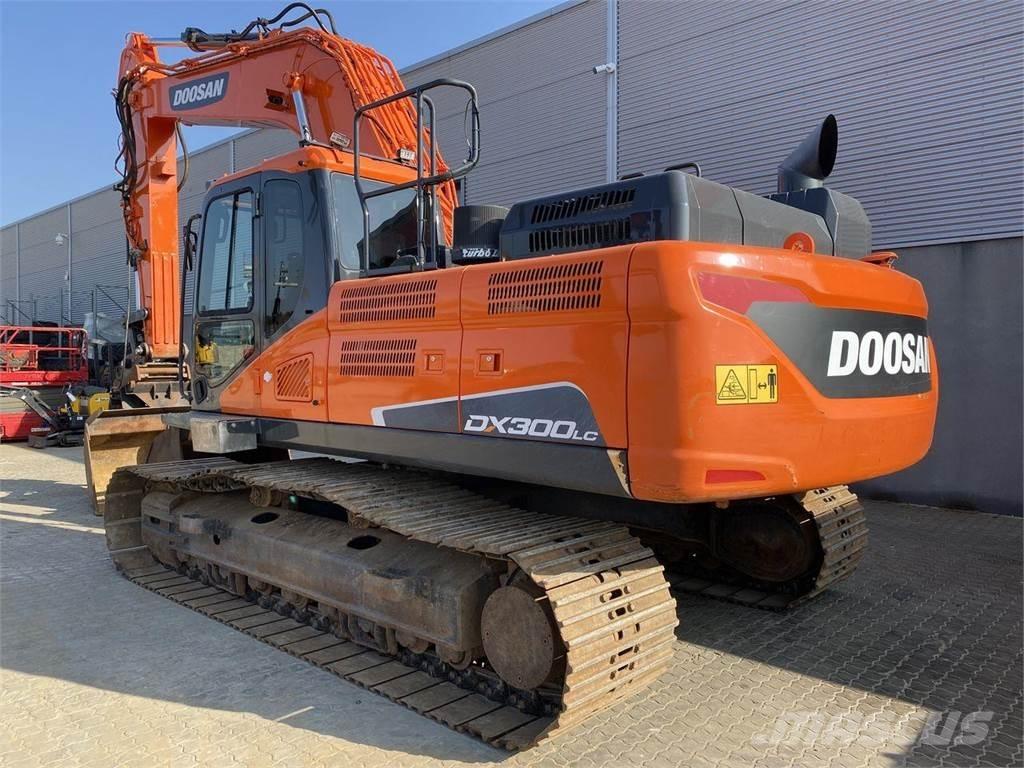 Doosan DX300LC-5 Pásová rýpadla