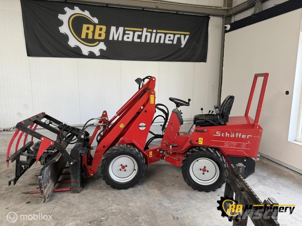 Schäffer 217 S Kolové nakladače