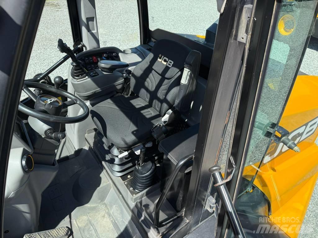 JCB TM 320 Teleskopické nakladače pro zemědělství