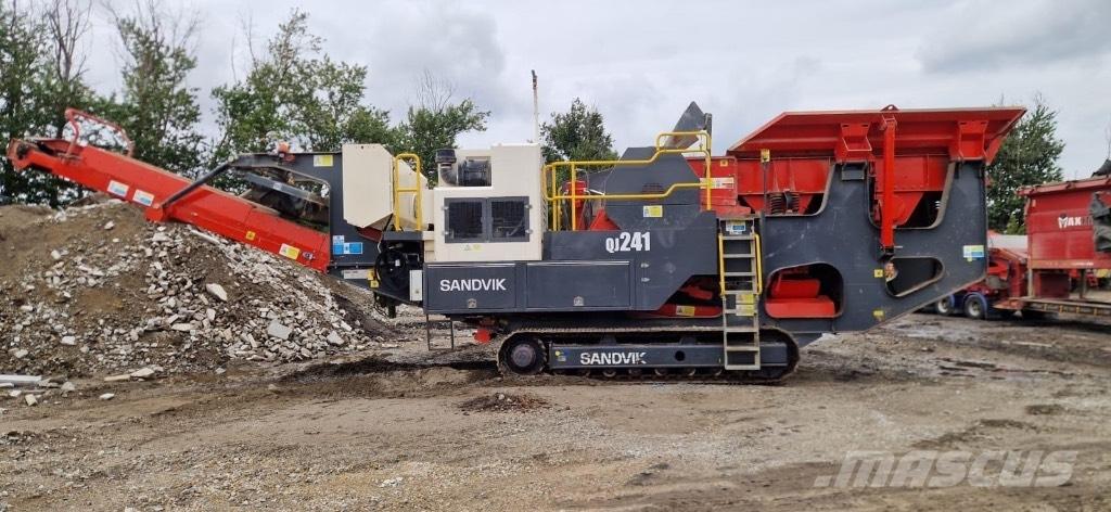 Sandvik QJ 241 Mobilní drtiče