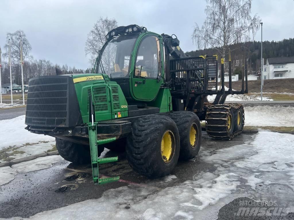 John Deere 1210 E Vyvážecí traktory